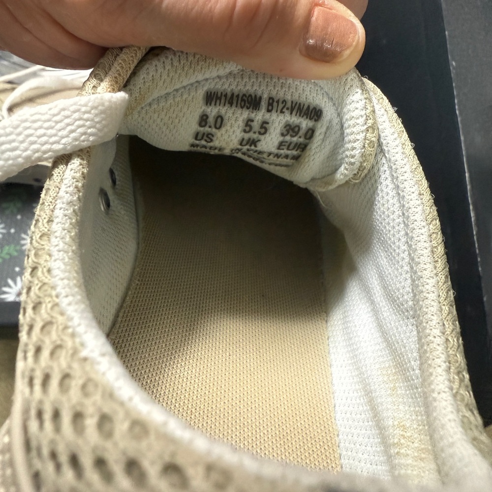 Cream Casual Leather Sneakers - Picture 4 of 5